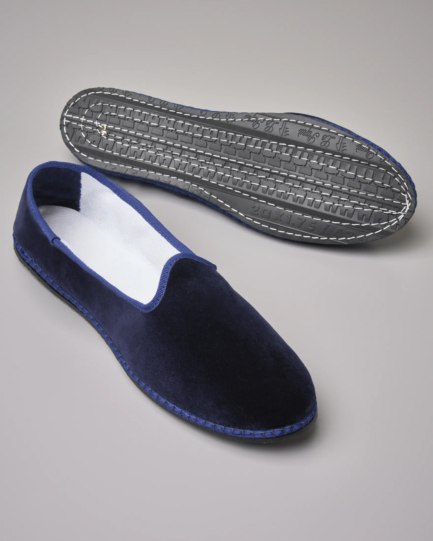 Friulane in velluto blu