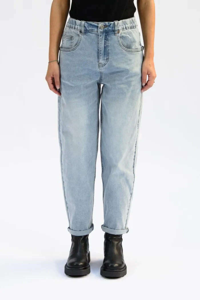 Jeans modello carrot