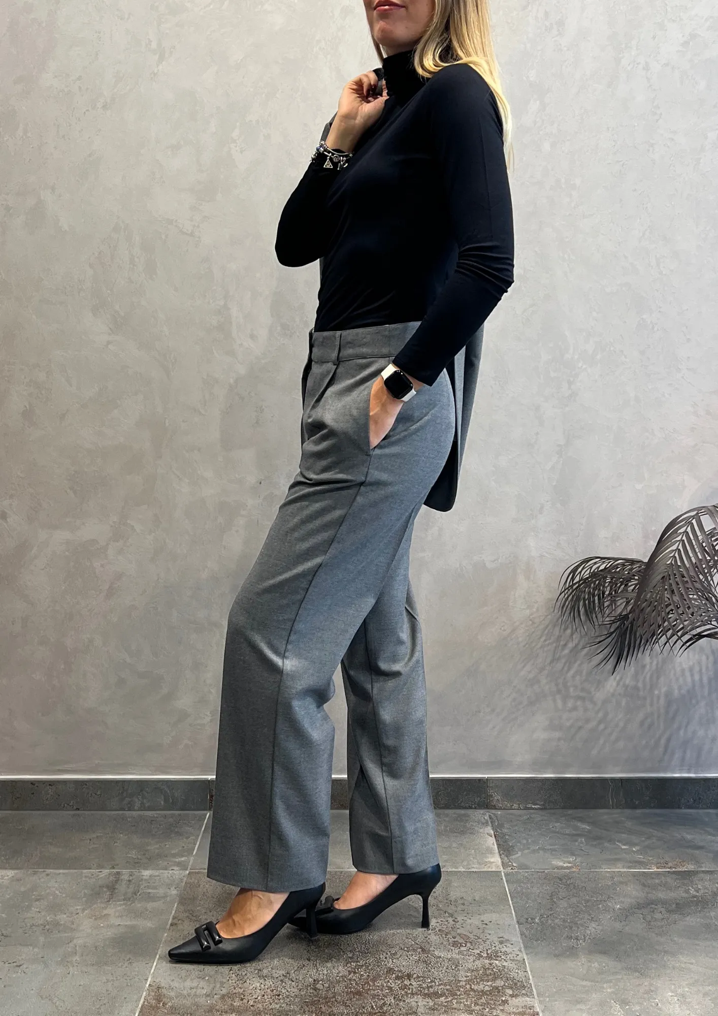 Pantalone taglio sartoriale con pinces