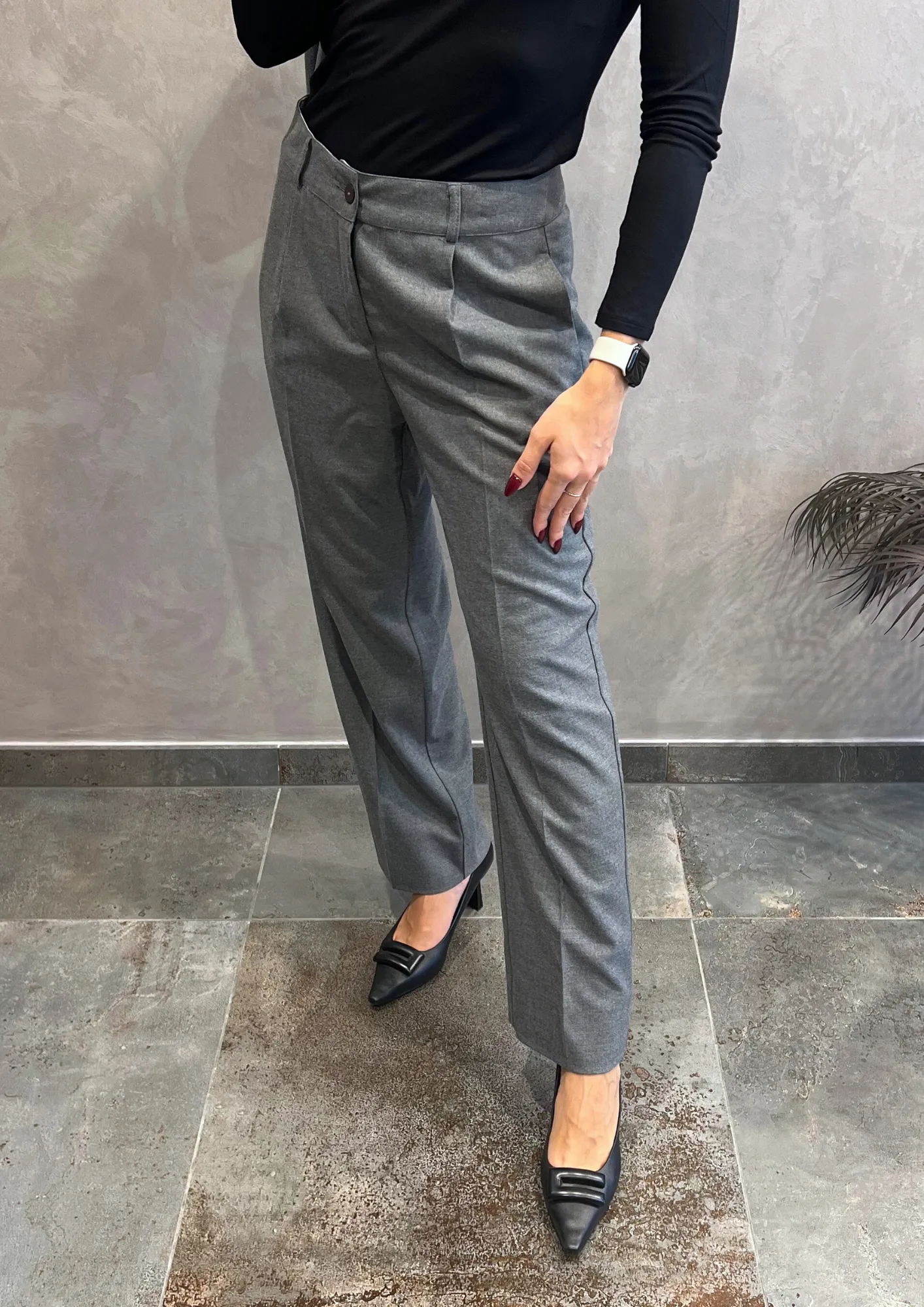 Pantalone taglio sartoriale con pinces