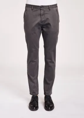 Pantaloni chino in twill di cotone