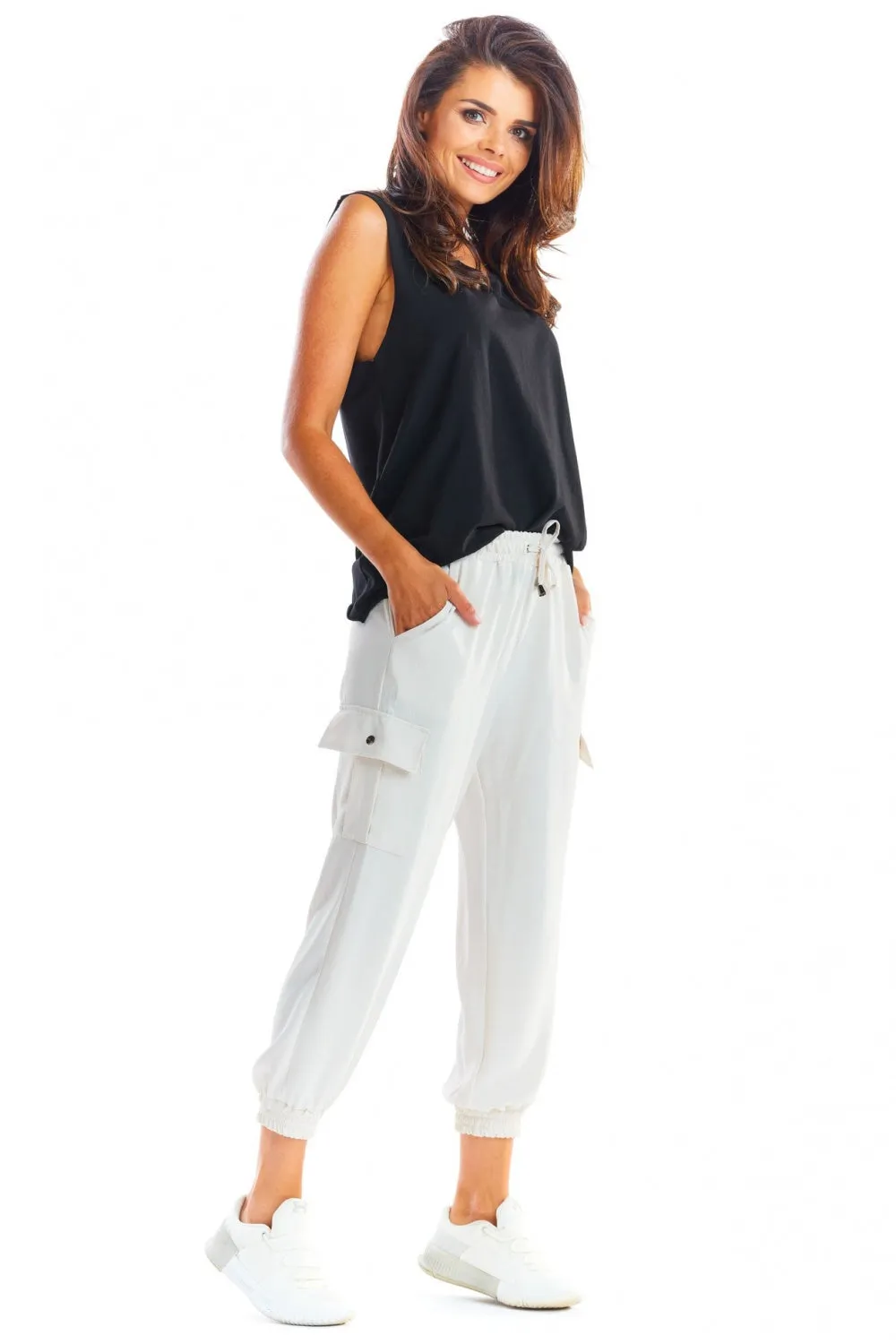 Pantaloni da donna model 144670 awama